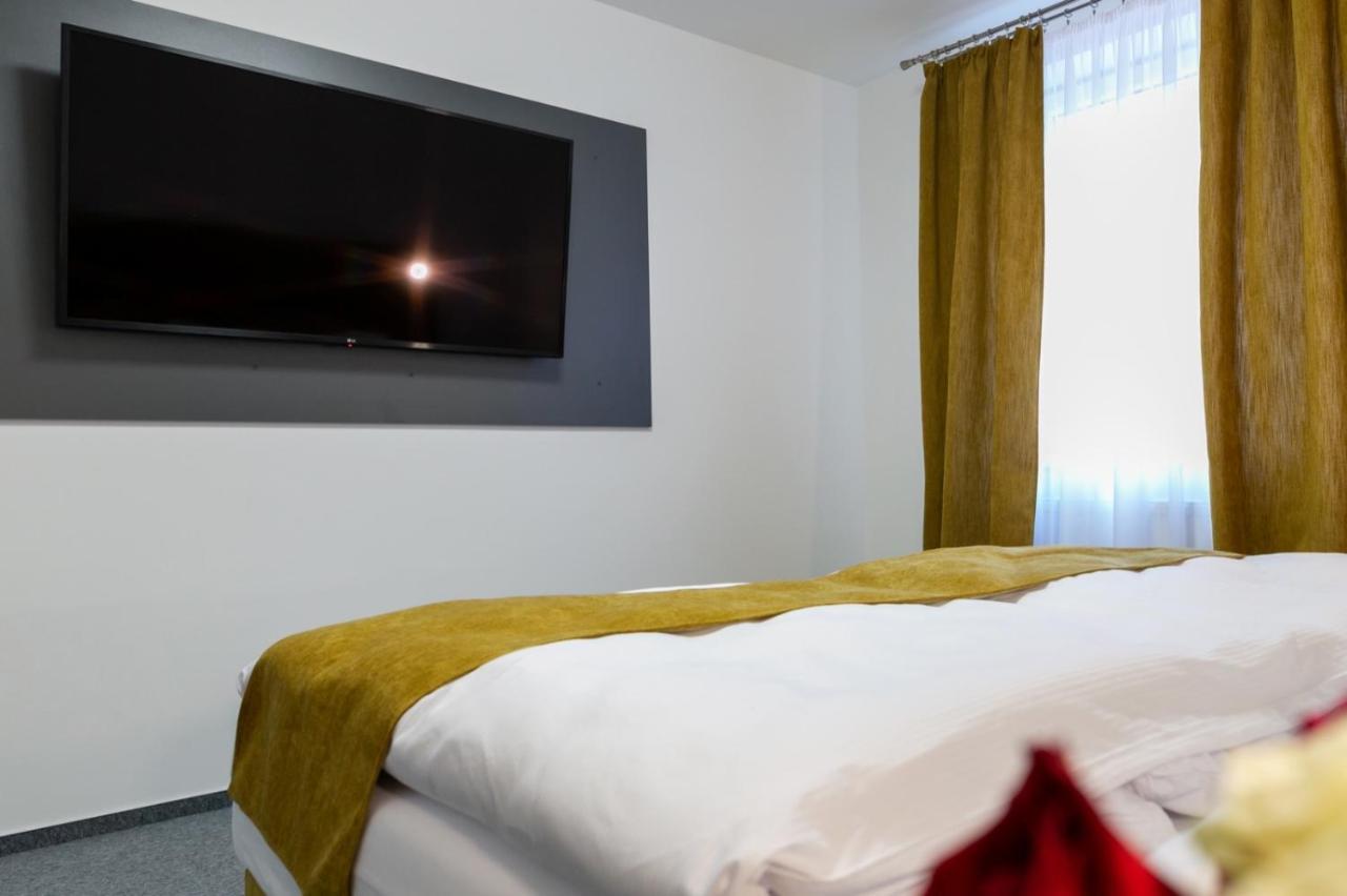 Wellness Hotel Edelweiss Liberec Bagian luar foto