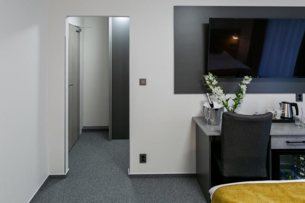 Wellness Hotel Edelweiss Liberec Bagian luar foto
