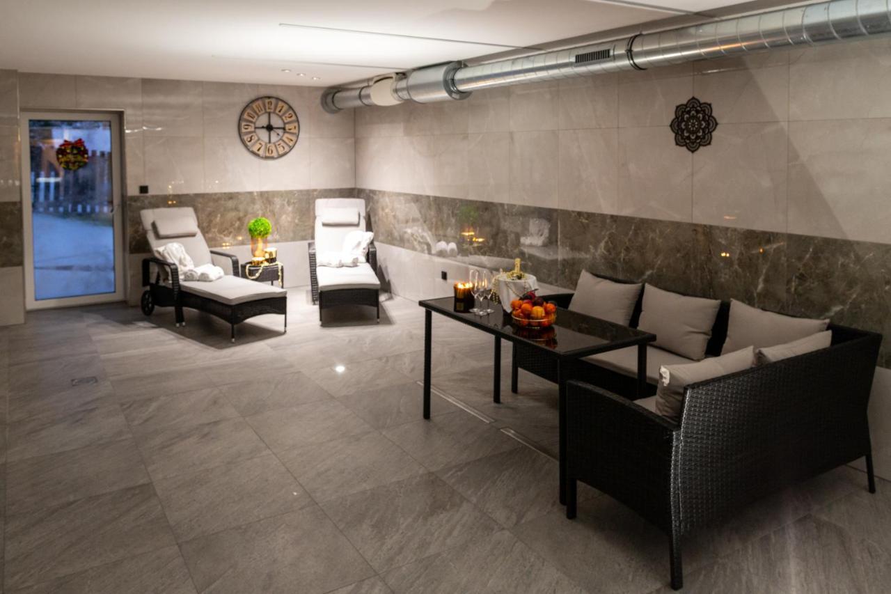 Wellness Hotel Edelweiss Liberec Bagian luar foto